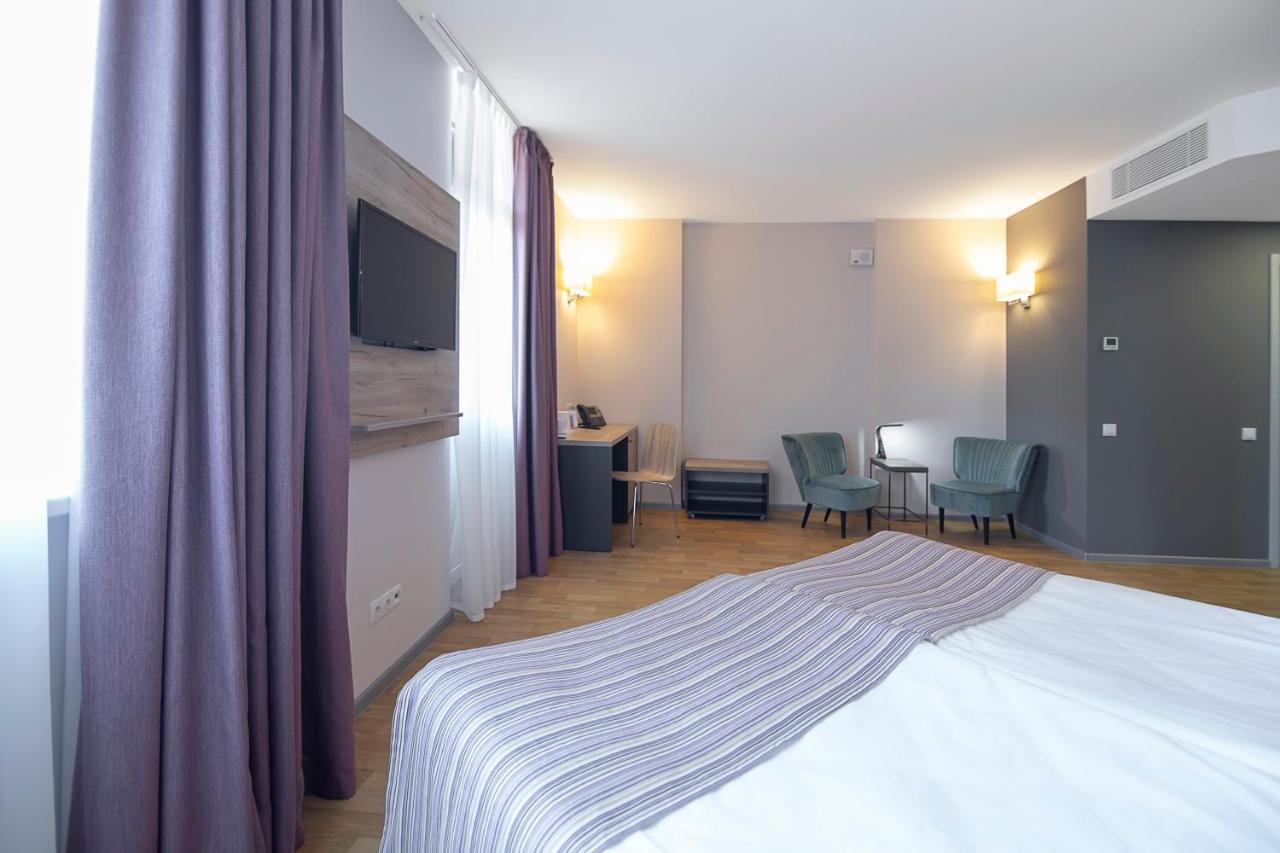 Favor Sport 3* Киев